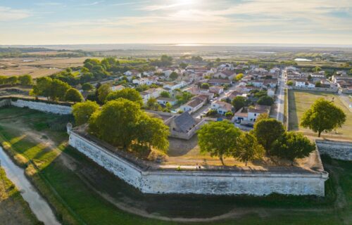 Vue aérienne de la citadelle de Brouage au coucher du soleil